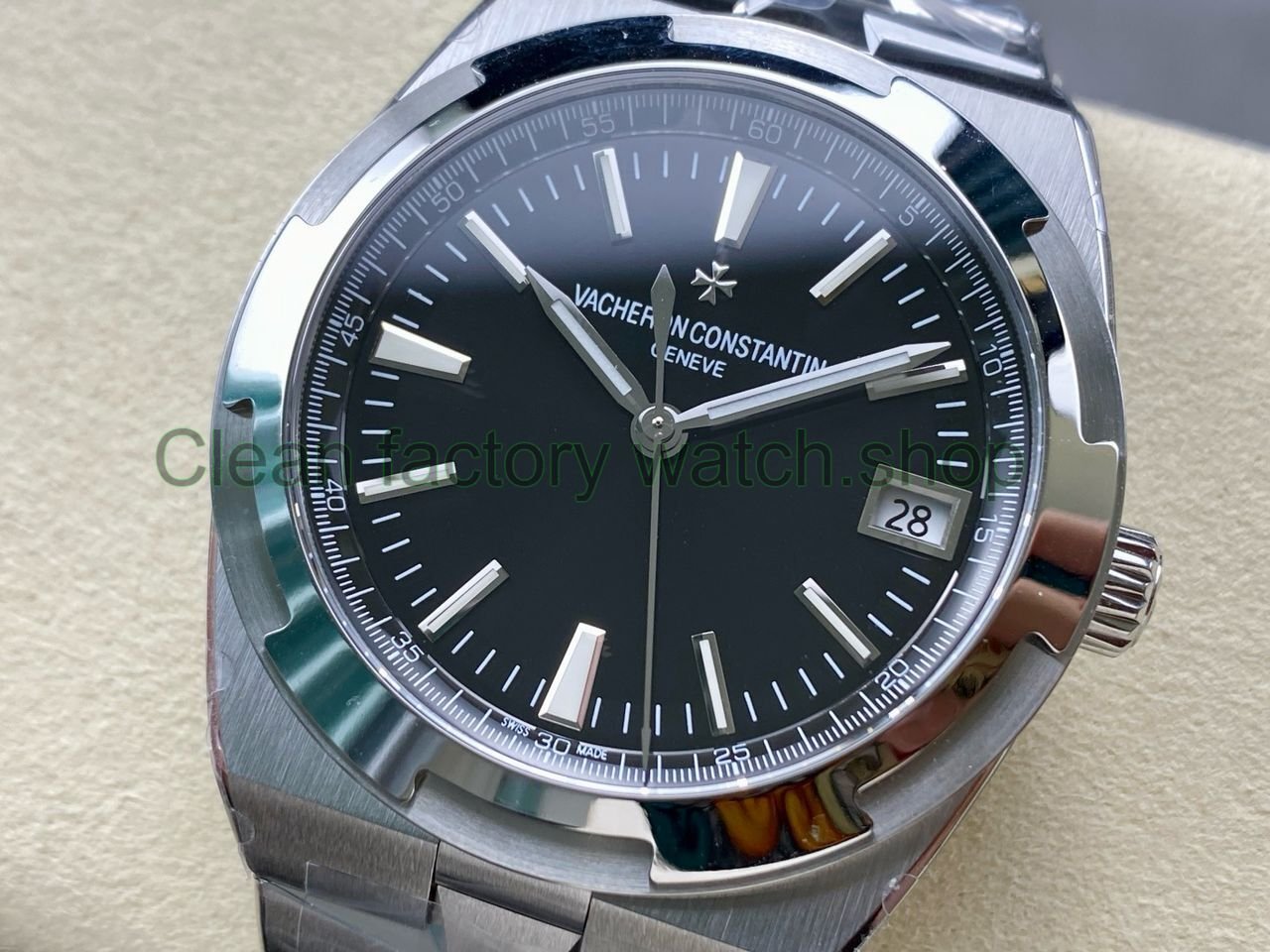 8F Factory Vacheron Constantin Overseas 4500V110A-B483 41mm Full Steel Black Dial (5) 8F Factory Vacheron Constantin Overseas 4500V110A-B483 41mm Full Steel Black Dial (5)
