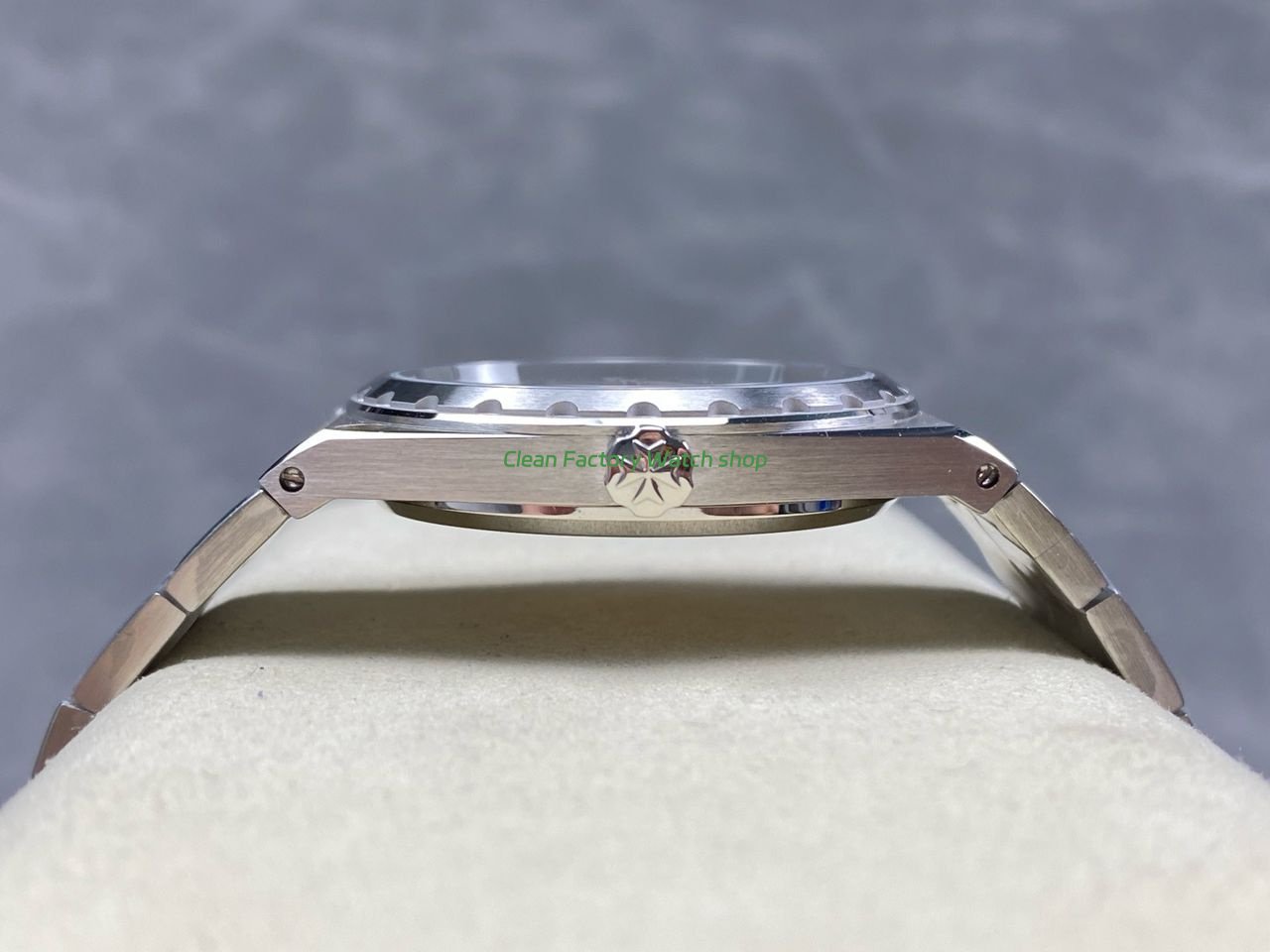 VC+ Factory Vacheron Constantin Historiques 222 Black Dial (8) VC+ Factory Vacheron Constantin Historiques 222 Black Dial (8)