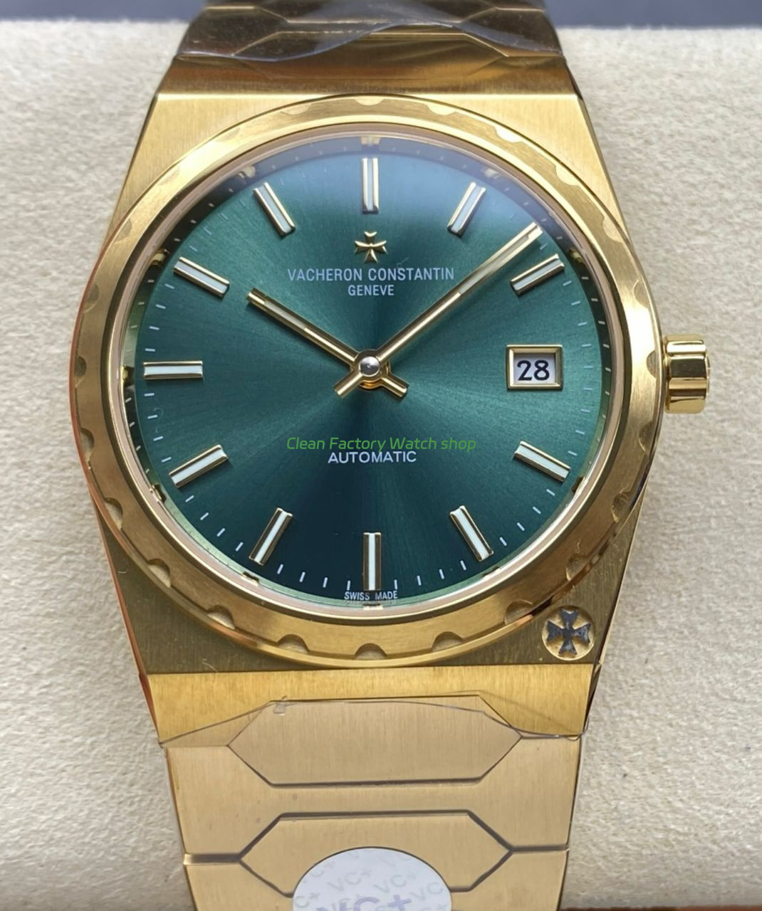 VC Factory Vacheron Constantin Historiques 222 Yellow Gold Green Dial 2 Clean Factory Watch