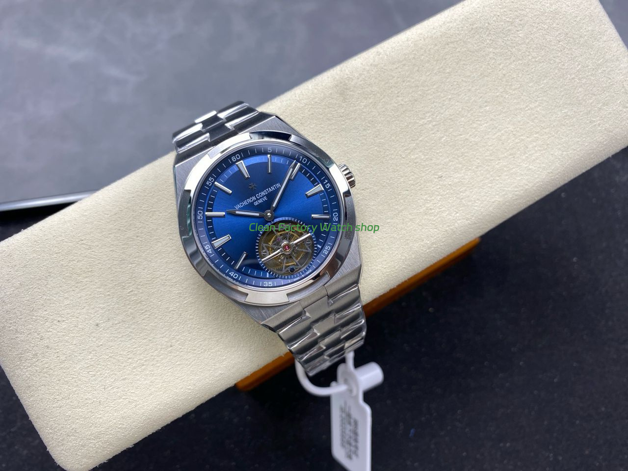BBS Factory Vacheron Constantin Overseas Tourbillon 6000V-110A-B544 Blue Dial (3) BBS Factory Vacheron Constantin Overseas Tourbillon 6000V-110A-B544 Blue Dial (3)