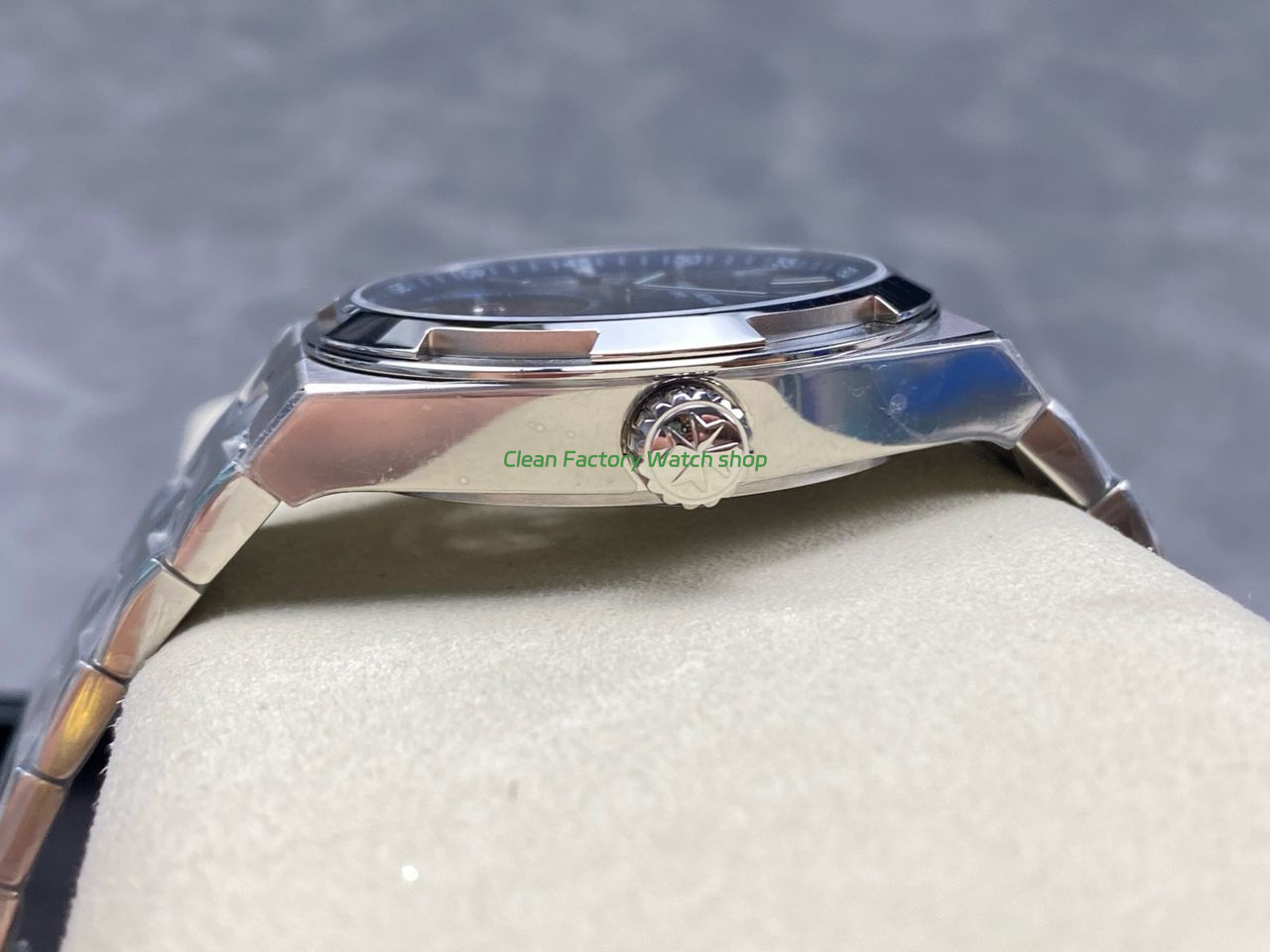 BBS Factory Vacheron Constantin Overseas Tourbillon 6000V-110A-B544 Blue Dial (9) BBS Factory Vacheron Constantin Overseas Tourbillon 6000V-110A-B544 Blue Dial (9)