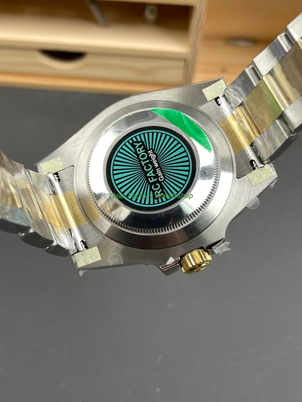 RC Factory Counterweight Rolex Submariner Date 116613LB 40mm Half Gold Blue Dial (11) RC Factory Counterweight Rolex Submariner Date 116613LB 40mm Half Gold Blue Dial (11)