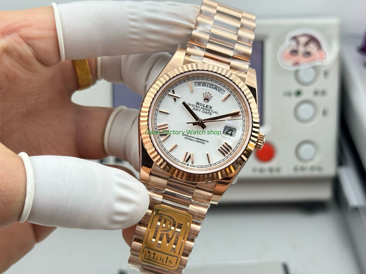 PPM Factory Counterweight Rolex Day-Date 228235-0032 40mm Full Rose Gold Roman Number White Dial (2) PPM Factory Counterweight Rolex Day-Date 228235-0032 40mm Full Rose Gold Roman Number White Dial (2)