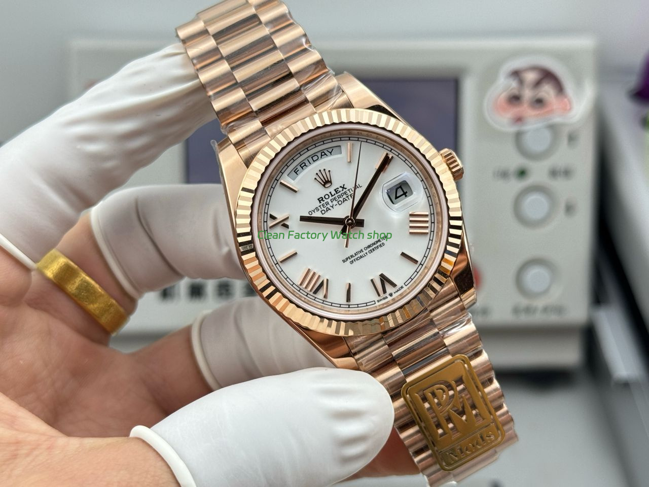 PPM Factory Counterweight Rolex Day-Date 228235-0032 40mm Full Rose Gold Roman Number White Dial 1 PPM Factory Counterweight Rolex Day Date 228235 0032 40mm Full Rose Gold Roman Number White Clean Factory Watch