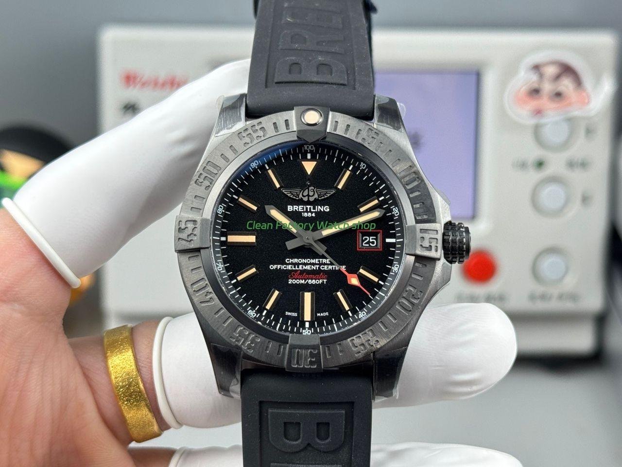 GF Factory Breitling Avenger Blackbird V17311101B1W1 44mm Titanium Rubber Strap Black Dial 8 Clean Factory Watch
