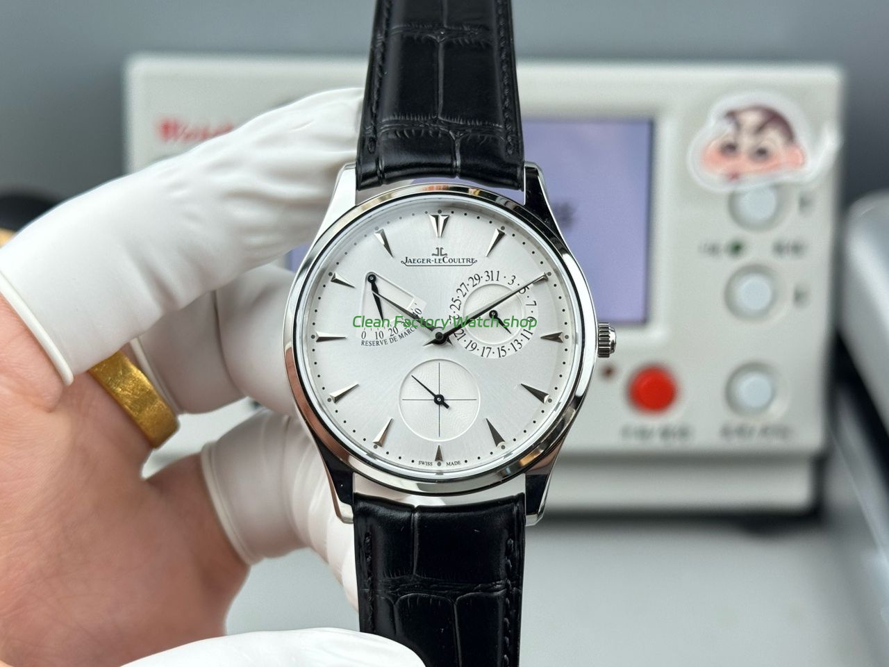 GF07FA1 Clean Factory Watch
