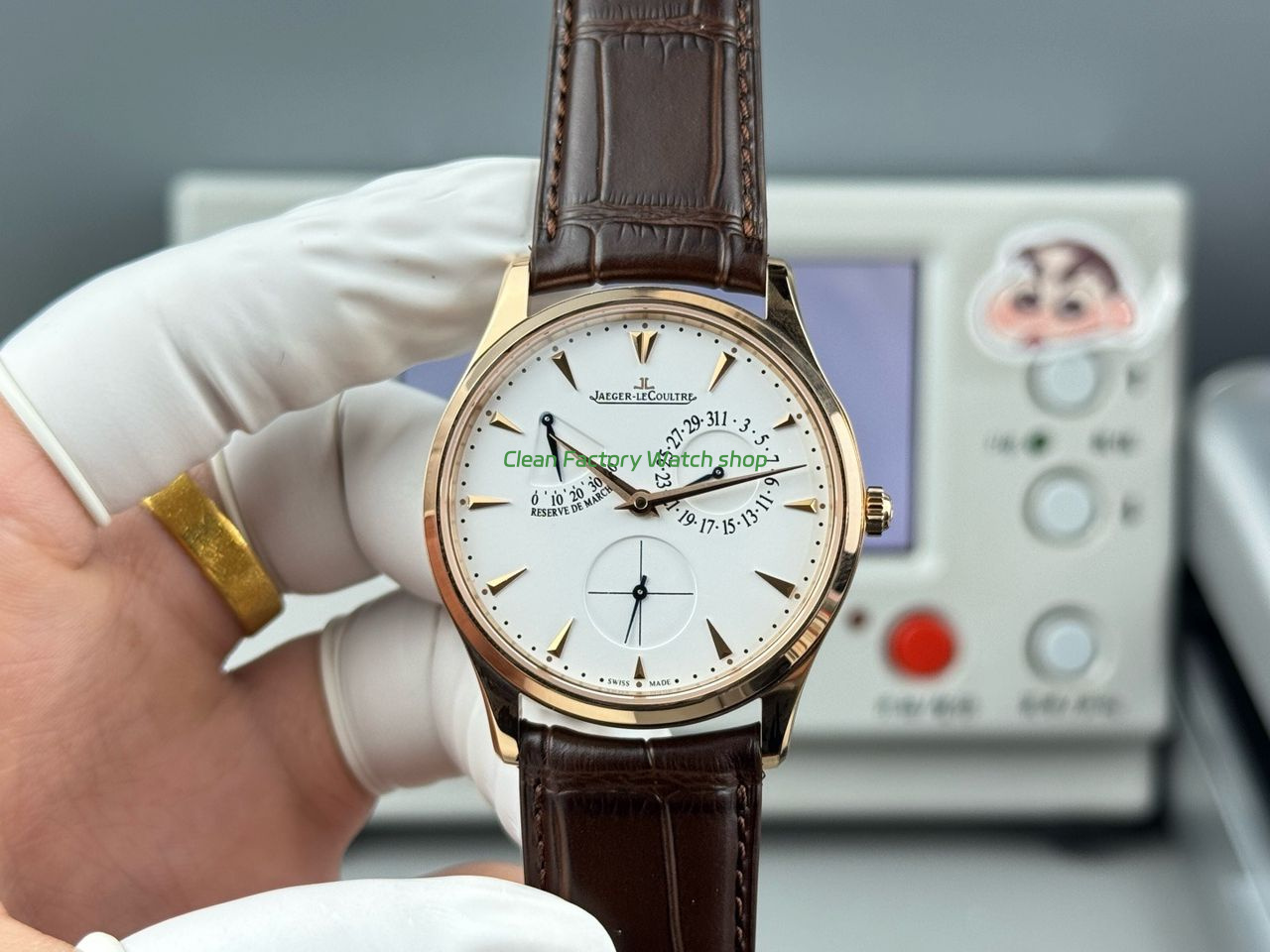 GFBC461 Clean Factory Watch
