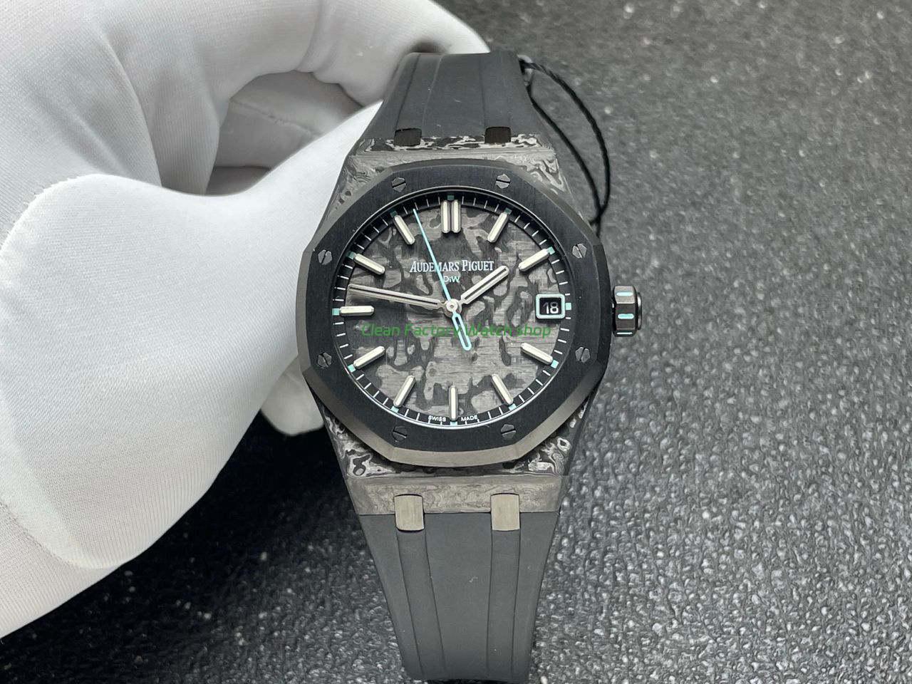 DID76B1 Clean Factory Watch