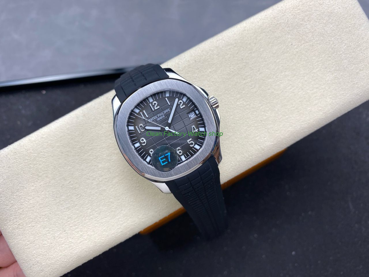 E7 Factory Patek Philippe Aquanaut 40mm 5167A-001 Black Rubber Strap Black Dial (6) E7 Factory Patek Philippe Aquanaut 40mm 5167A-001 Black Rubber Strap Black Dial (6)