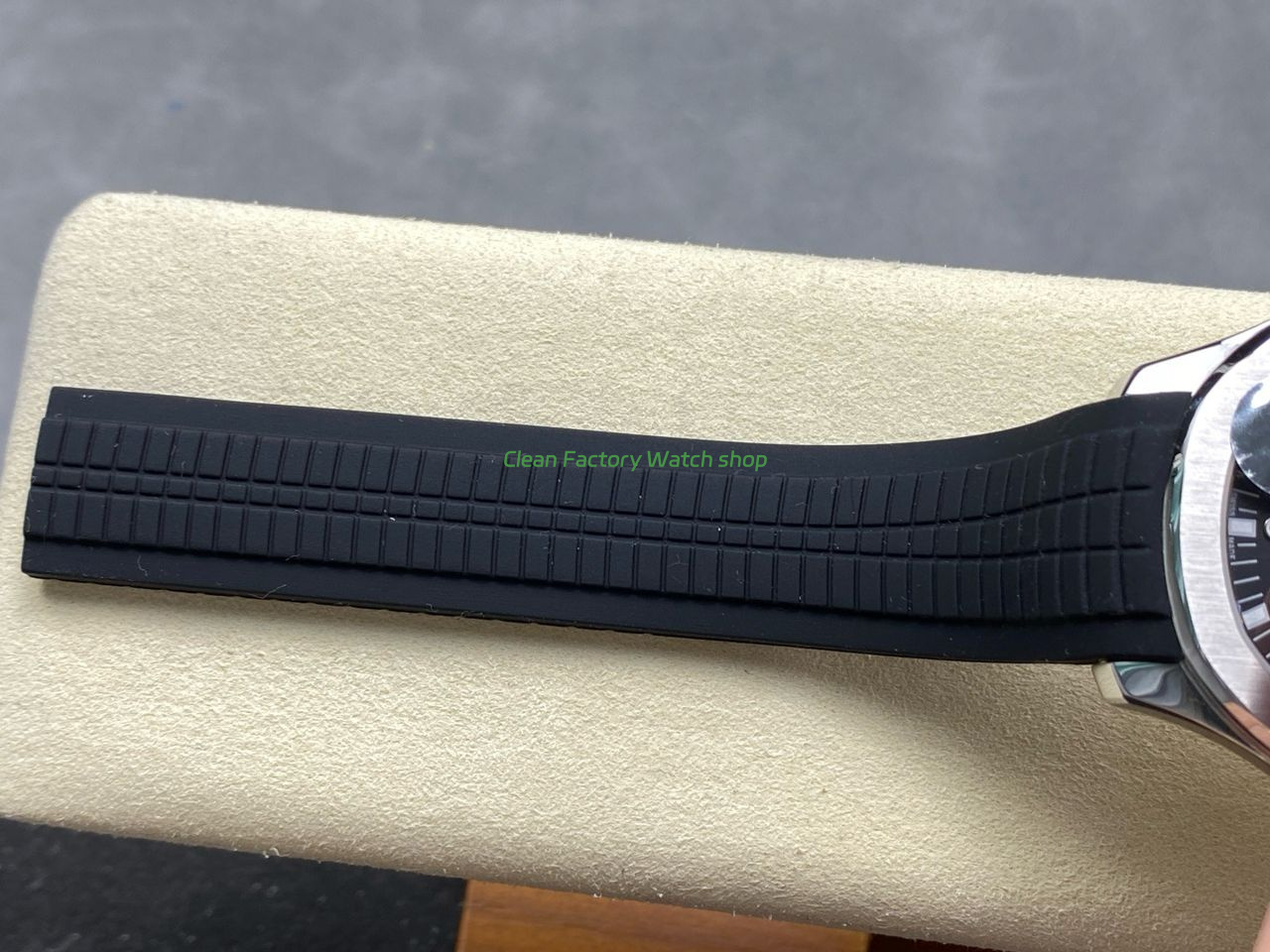 E7 Factory Patek Philippe Aquanaut 40mm 5167A-001 Black Rubber Strap Black Dial (8) E7 Factory Patek Philippe Aquanaut 40mm 5167A-001 Black Rubber Strap Black Dial (8)