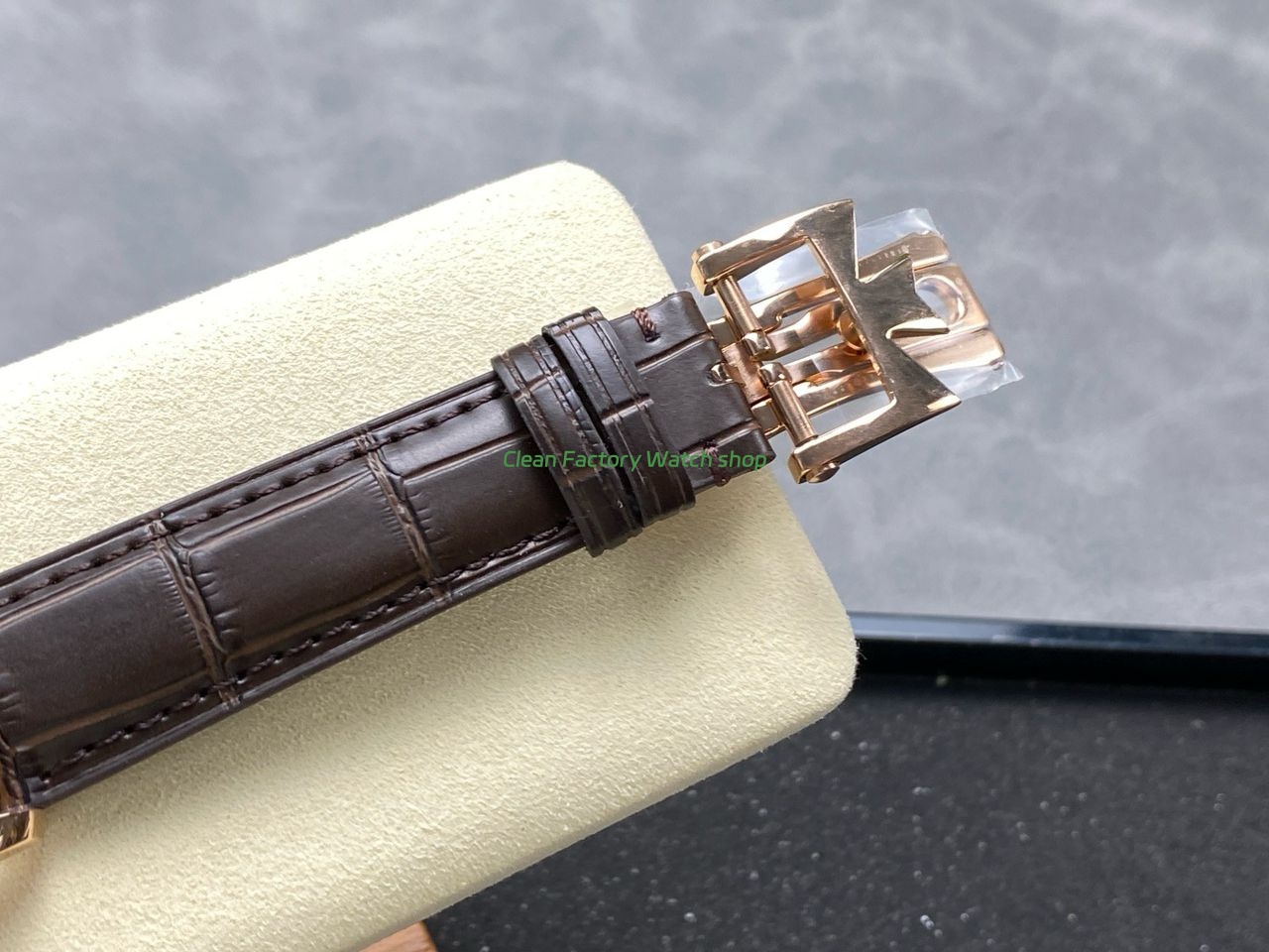 KM Factory Vacheron Constantin Patrimony 47200000J-9018 Rose Gold Diamond Bezel Black Dial (8) KM Factory Vacheron Constantin Patrimony 47200000J-9018 Rose Gold Diamond Bezel Black Dial (8)