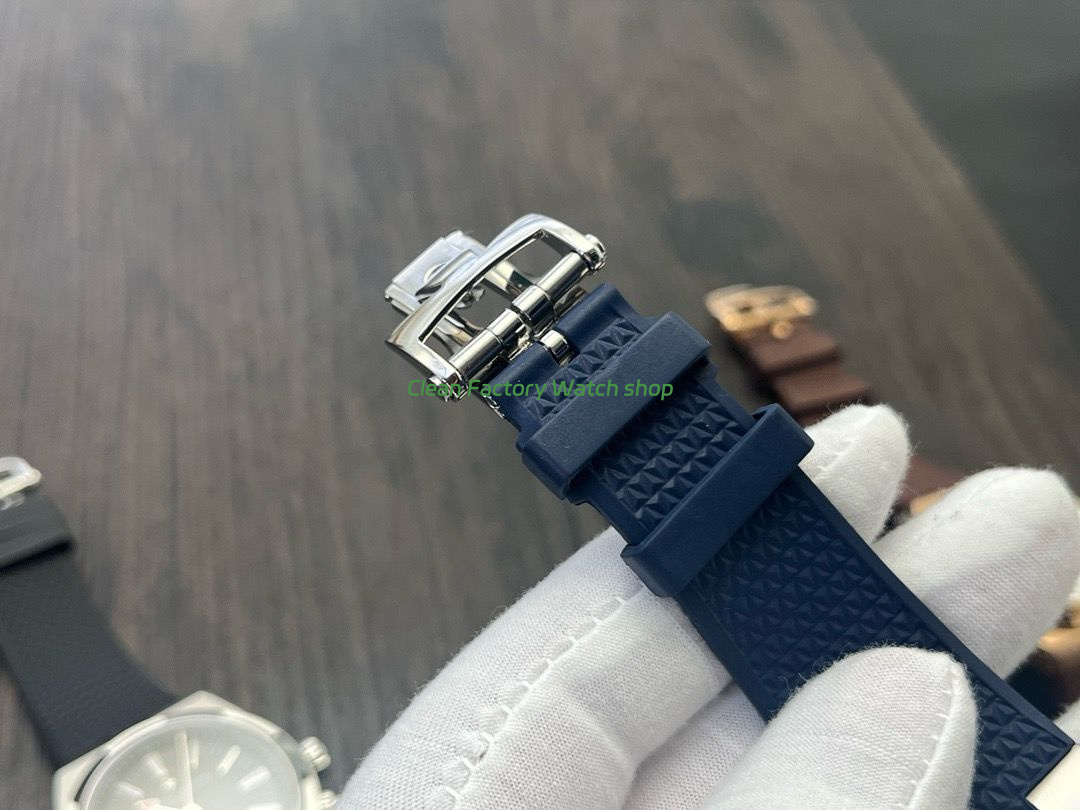 MKF Factory Vacheron Constantin Overseas Dual Time 7900V-110A-B334 Rubber Strap Blue Dial (9) MKF Factory Vacheron Constantin Overseas Dual Time 7900V-110A-B334 Rubber Strap Blue Dial (9)