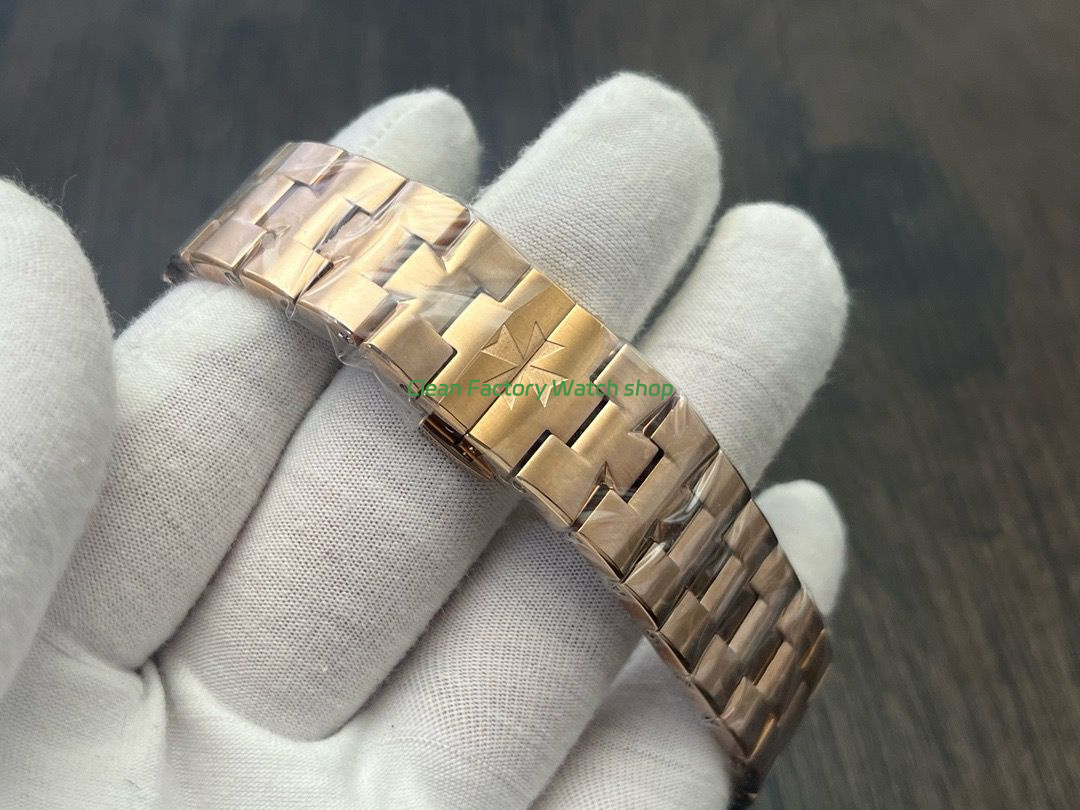 MKF Factory Vacheron Constantin Overseas Dual Time 7900V000R-B336 Rose Gold Silver Dial (10) MKF Factory Vacheron Constantin Overseas Dual Time 7900V000R-B336 Rose Gold Silver Dial (10)