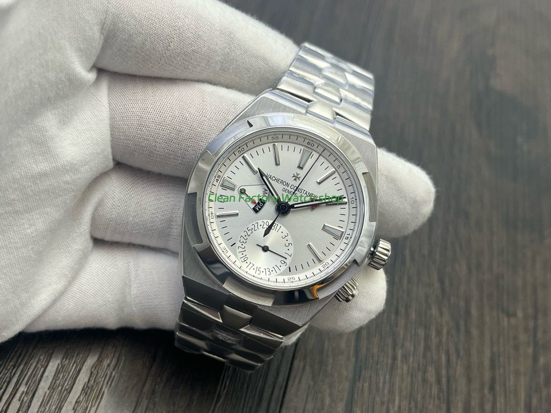 MKF Factory Vacheron Constantin Overseas Dual Time 7900V110A-B333 Silver Dial (3) MKF Factory Vacheron Constantin Overseas Dual Time 7900V110A-B333 Silver Dial (3)