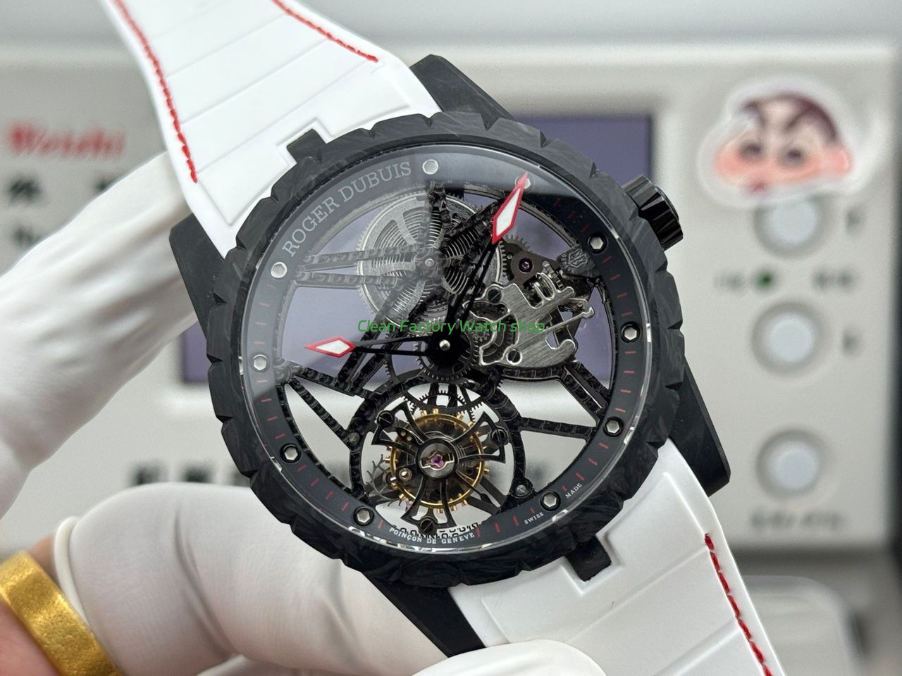 NEW Factory Roger Dubuis Excalibur DBEX0577 42mm Carbon Fiber Rubber Strap Skeletonized Dial (2) NEW Factory Roger Dubuis Excalibur DBEX0577 42mm Carbon Fiber Rubber Strap Skeletonized Dial (2)