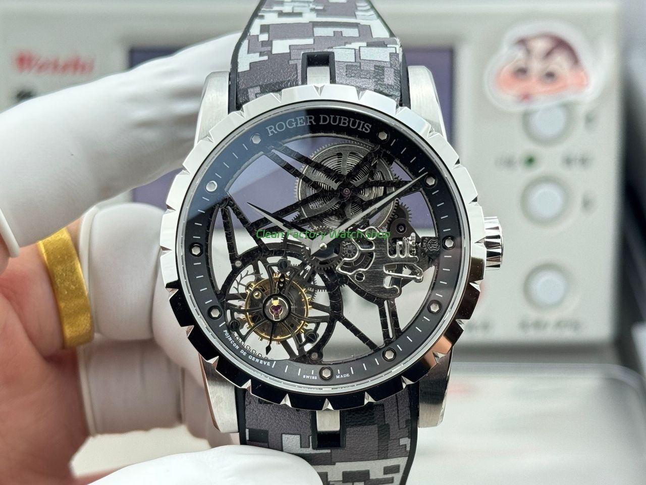NEWFAC3 1 Clean Factory Watch