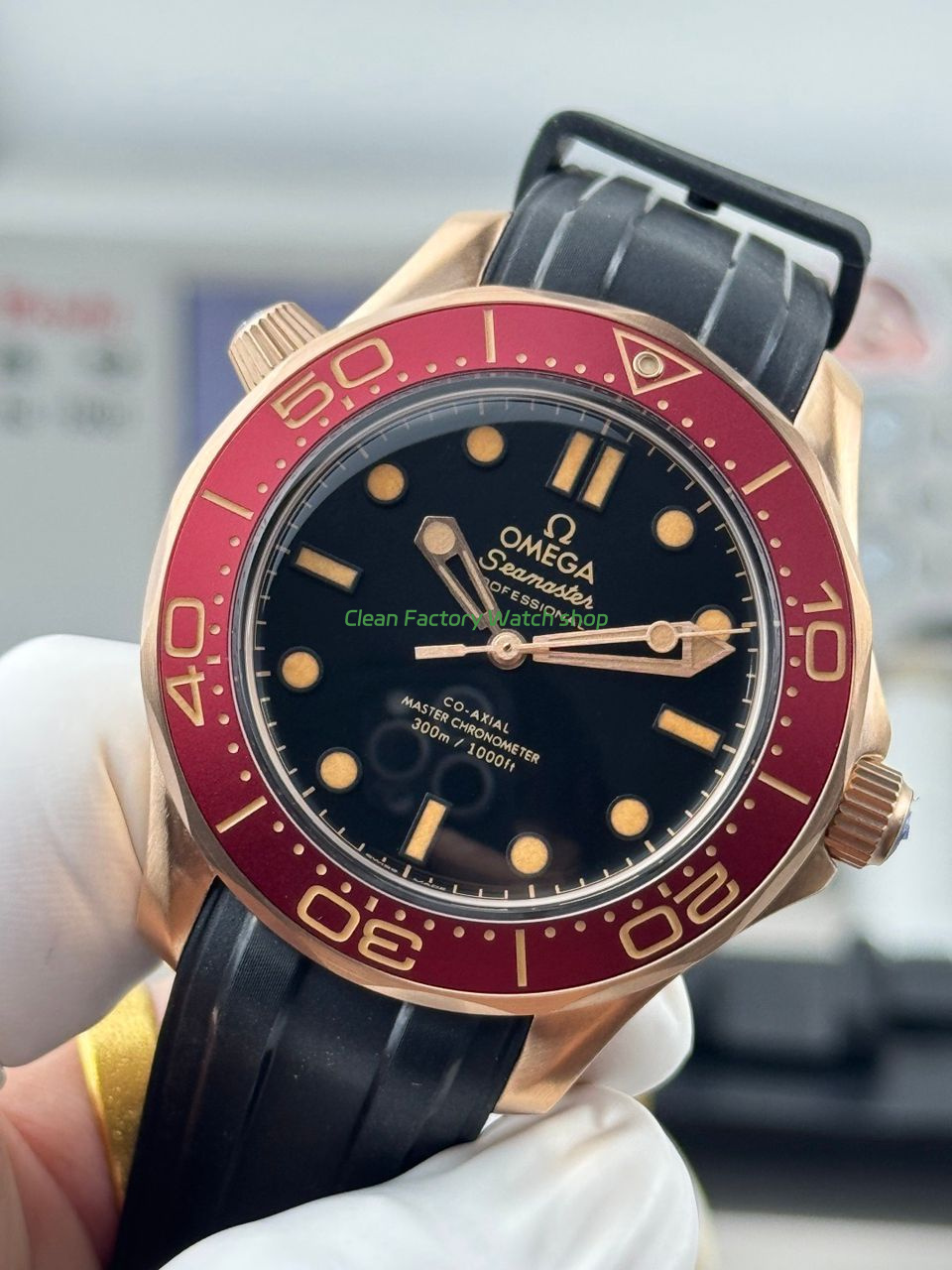 OVS Factory Omega Seamaster Diver 300M 210.90.42.20.01.003 42mm Rubber Strap Black Dial (4) OVS Factory Omega Seamaster Diver 300M 210.90.42.20.01.003 42mm Rubber Strap Black Dial (4)
