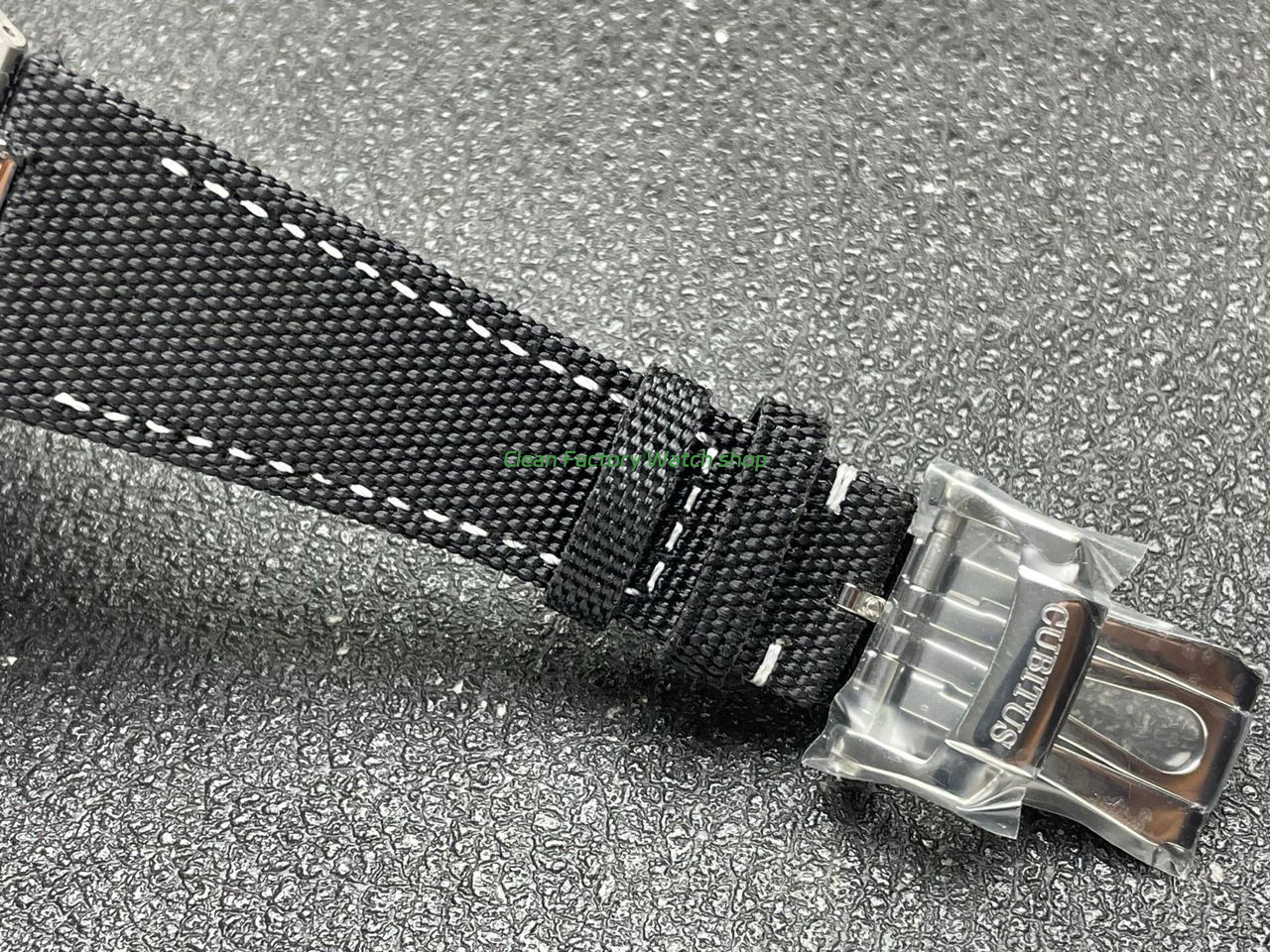 P1 Factory Patek Philippe Cubitus 5822 45mm Platinum Textile Strap Grey Dial (5) P1 Factory Patek Philippe Cubitus 5822 45mm Platinum Textile Strap Grey Dial (5)