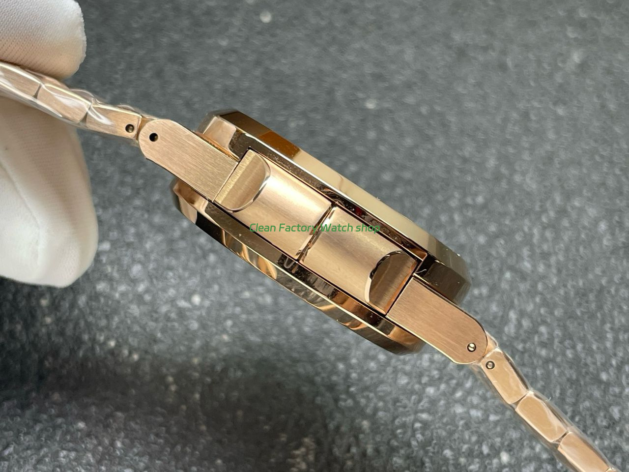 P1 Factory Patek Philippe Nautilus 59901R-001 40.5mm Full Rose Gold Blue Dial (1) P1 Factory Patek Philippe Nautilus 59901R-001 40.5mm Full Rose Gold Blue Dial (1)