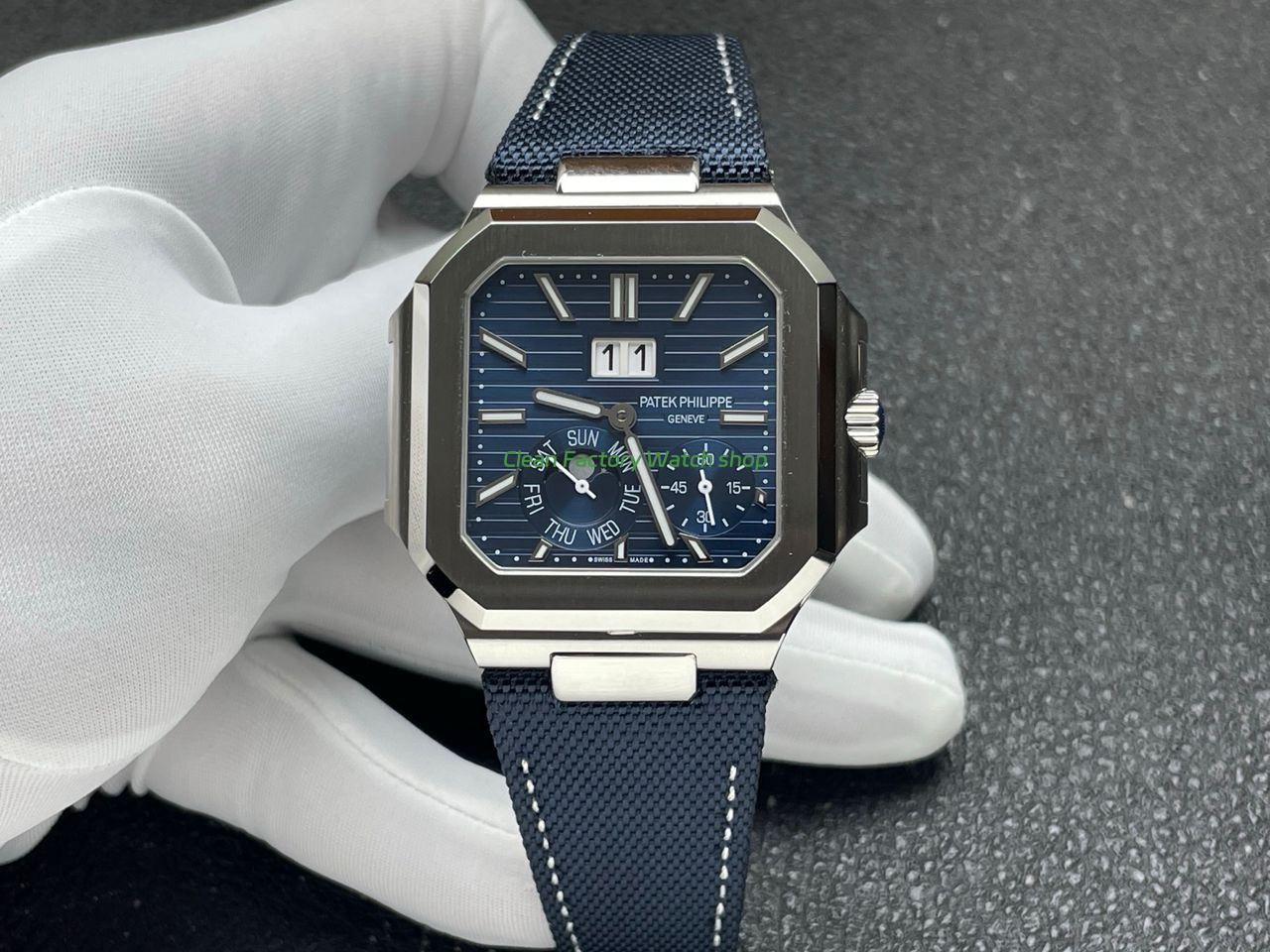 P1B5431 Clean Factory Watch