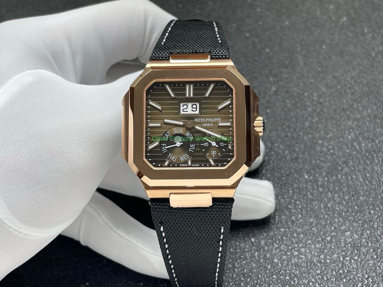P1FACT2 3 Clean Factory Watch