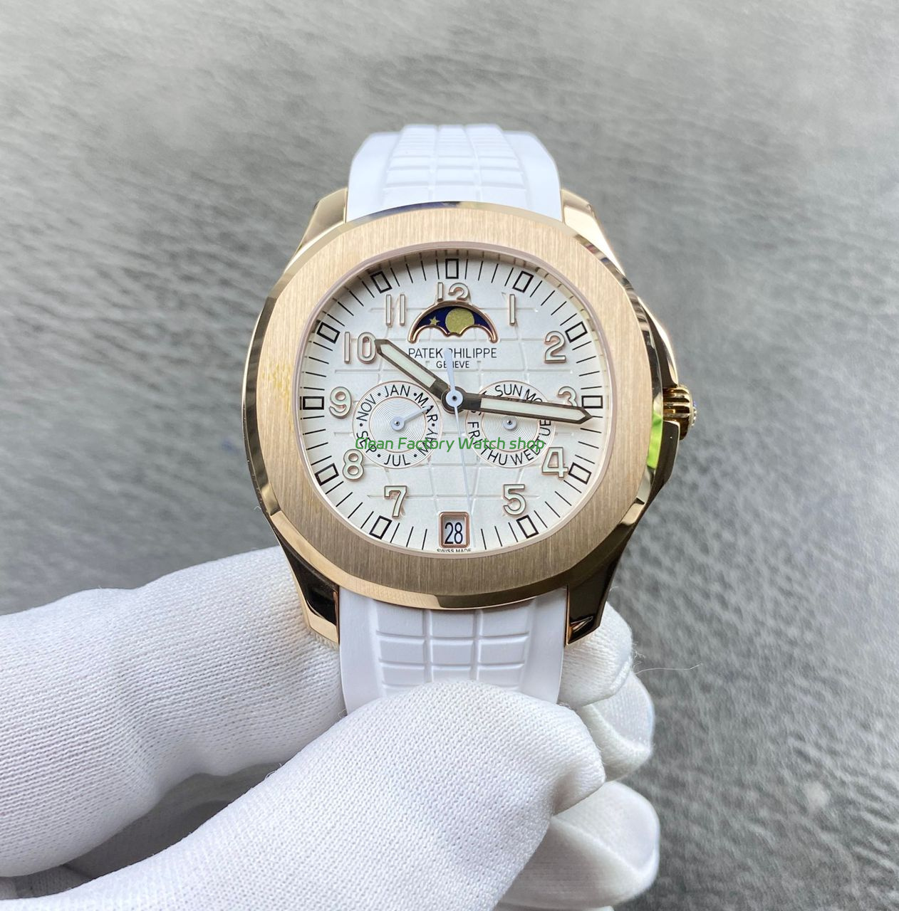 PP+ Factory Patek Philippe Aquanaut 5261R 40mm Rose Gold White Rubber Strap White Dial 1 PP Factory Patek Philippe Aquanaut 5261R 40mm Rose Gold White Rubber Strap White Dial 2 Clean Factory Watch