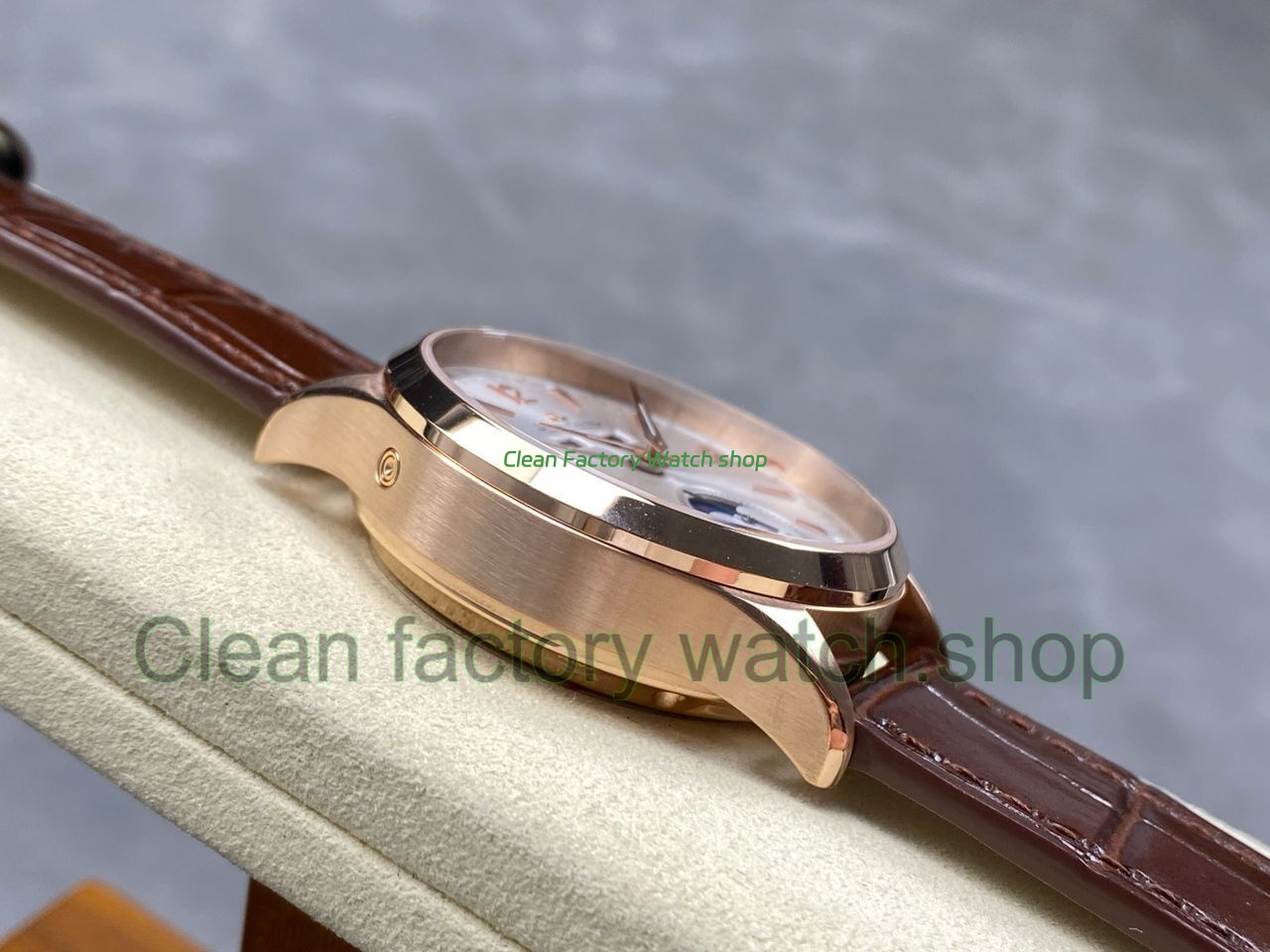 TW Factory Jaeger-LeCoultre Master Calendar Q1552520 39mm Rose Gold Silver Dial (14) TW Factory Jaeger-LeCoultre Master Calendar Q1552520 39mm Rose Gold Silver Dial (14)
