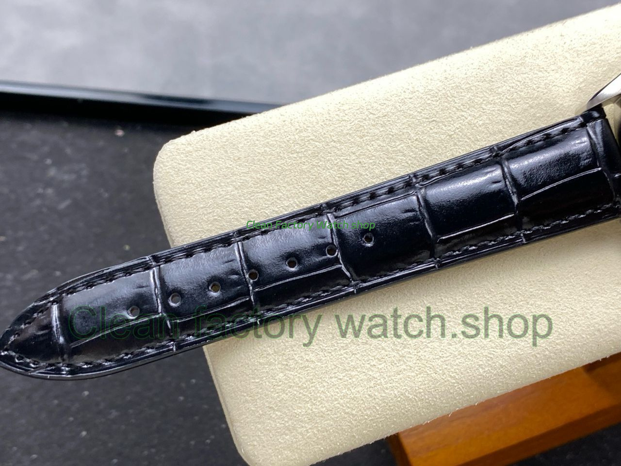TW Factory Jaeger-LeCoultre Master Calendar Q4148480 39mm Steel Leather Strap White Dial (14) TW Factory Jaeger-LeCoultre Master Calendar Q4148480 39mm Steel Leather Strap White Dial (14)