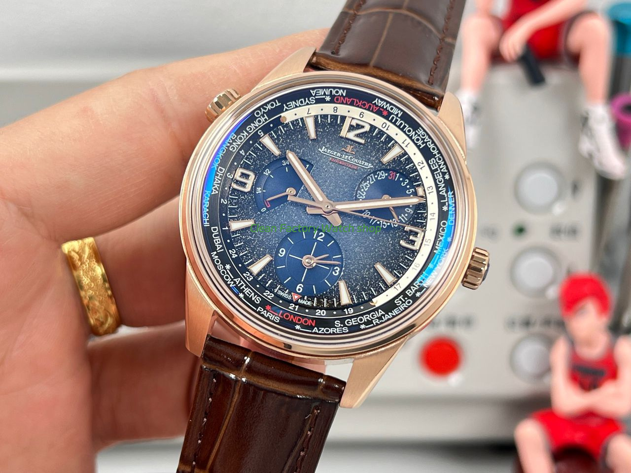 TW Factory Jaeger-LeCoultre Polaris Geographic Wt 42mm Rose Gold Blue Dial (1) TW Factory Jaeger-LeCoultre Polaris Geographic Wt 42mm Rose Gold Blue Dial (1)