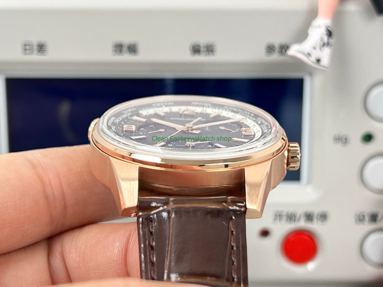 TW Factory Jaeger-LeCoultre Polaris Geographic Wt 42mm Rose Gold Blue Dial (5) TW Factory Jaeger-LeCoultre Polaris Geographic Wt 42mm Rose Gold Blue Dial (5)