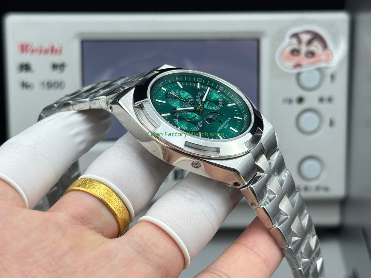 TW Factory Vacheron Constantin Overseas Perpetual Calendar 4300V 41.5mm Full Steel Green Dial (8) TW Factory Vacheron Constantin Overseas Perpetual Calendar 4300V 41.5mm Full Steel Green Dial (8)