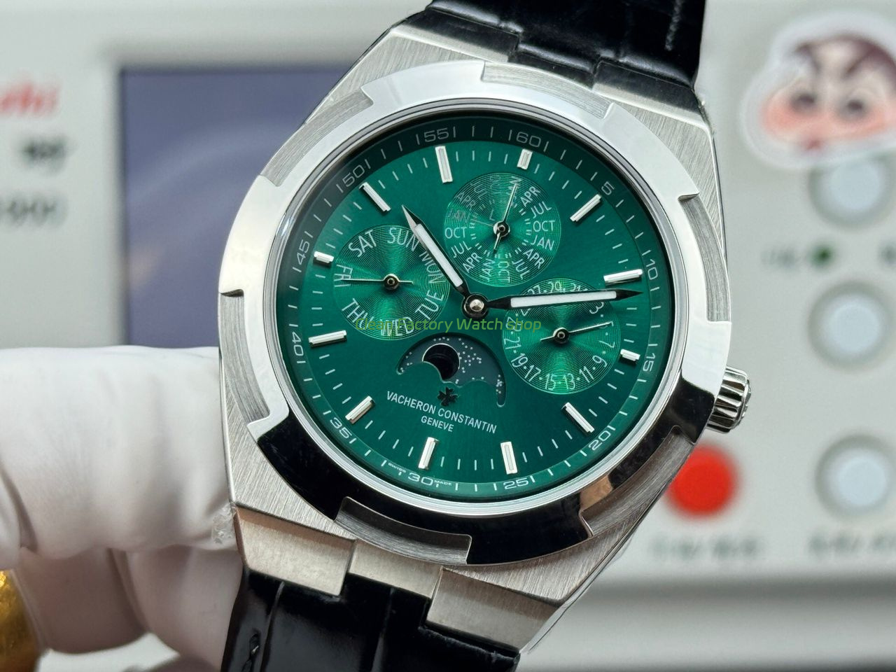 TW Factory Vacheron Constantin Overseas Perpetual Calendar 4300V 41.5mm Leather Strap Green Dial (3) TW Factory Vacheron Constantin Overseas Perpetual Calendar 4300V 41.5mm Leather Strap Green Dial (3)