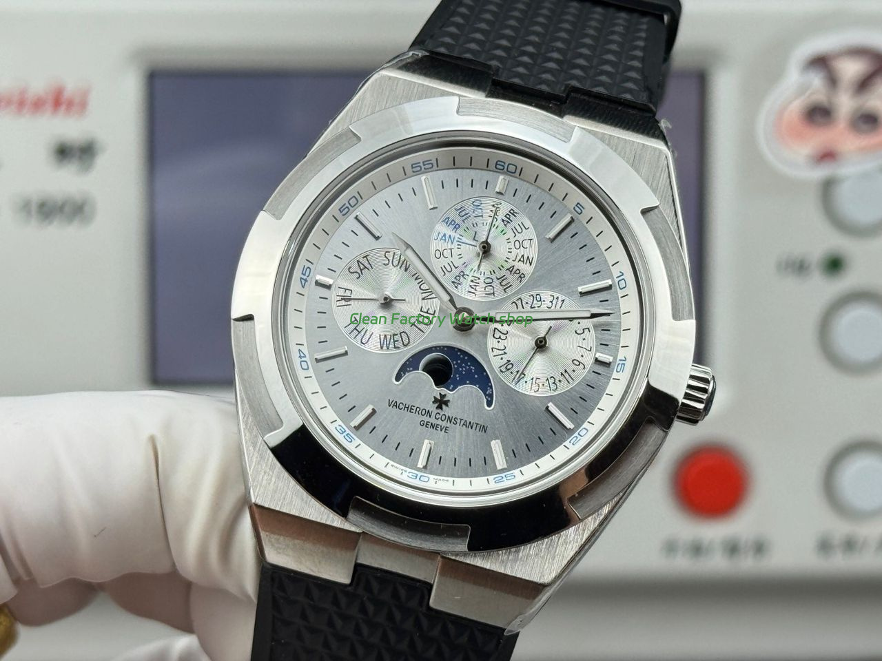 TW Factory Vacheron Constantin Overseas Perpetual Calendar 4300V 41.5mm Rubber Strap Silver Dial (3) TW Factory Vacheron Constantin Overseas Perpetual Calendar 4300V 41.5mm Rubber Strap Silver Dial (3)
