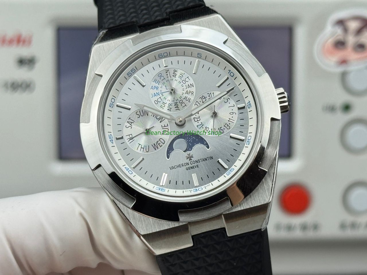 TW Factory Vacheron Constantin Overseas Perpetual Calendar 4300V 41.5mm Rubber Strap Silver Dial (4) TW Factory Vacheron Constantin Overseas Perpetual Calendar 4300V 41.5mm Rubber Strap Silver Dial (4)