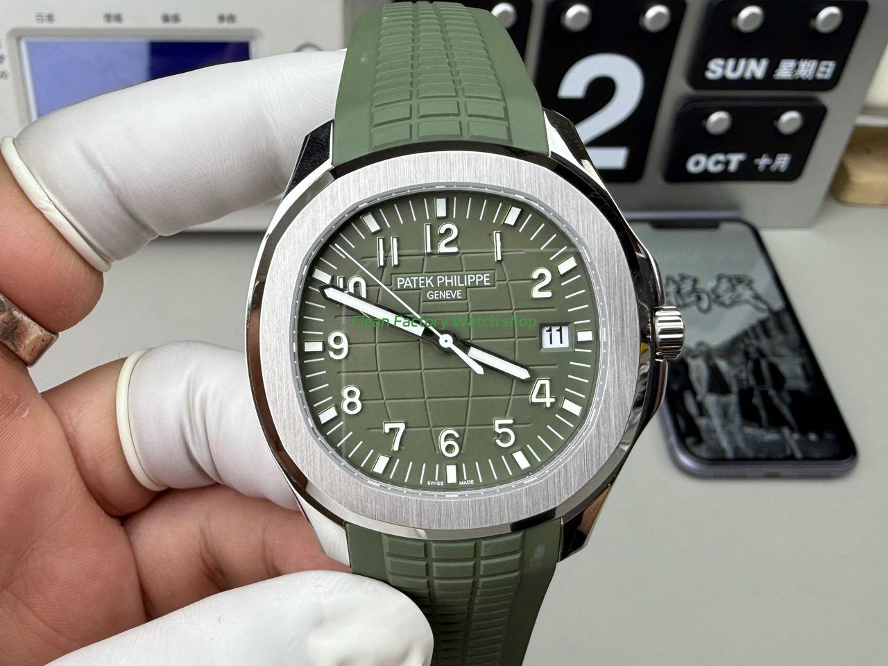 3K Factory Patek Philippe Aquanaut 42.2mm 5168G 010 White Gold，Avocado Green Rubber Strap Avocado Green Dial 5 Clean Factory Watch