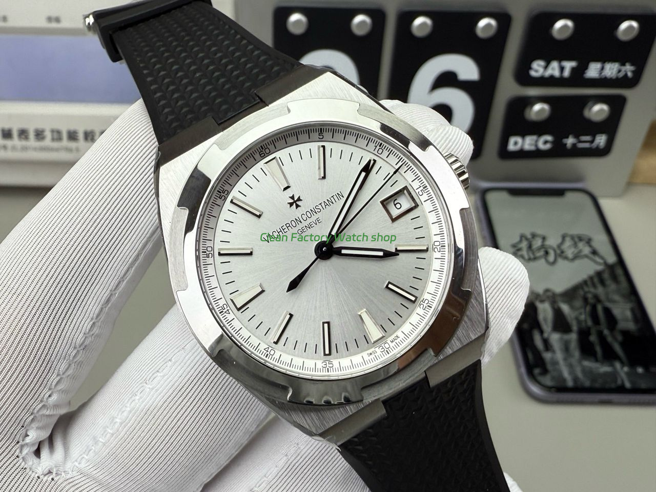 8F Factory Vacheron Constantin Overseas 4500v000R-B127 41mm Black Rubber Strap Silver Dial (4) 8F Factory Vacheron Constantin Overseas 4500v000R-B127 41mm Black Rubber Strap Silver Dial (4)