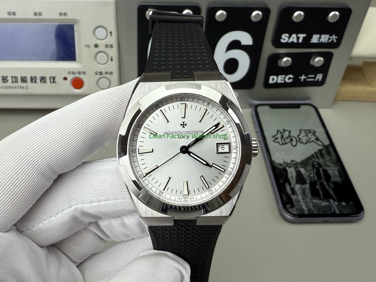 8F Factory Vacheron Constantin Overseas 4500V/000R-B127 41mm Black Rubber Strap Silver Dial 1 8F Factory Vacheron Constantin Overseas 4500v000R B127 41mm Black Rubber Strap Silver Dial 7 Clean Factory Watch