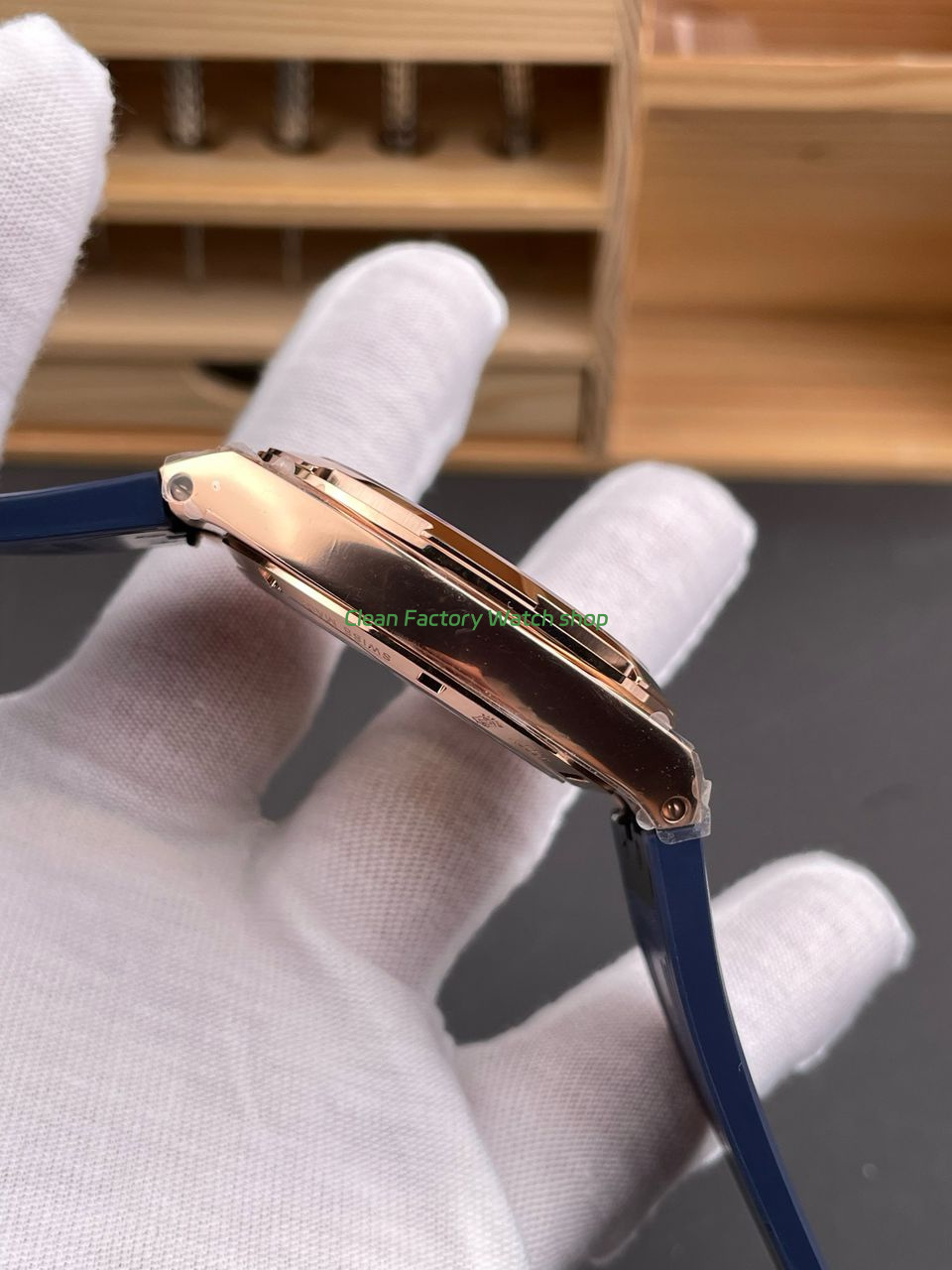 8F Factory Vacheron Constantin Overseas 4520V210R-B705 41mm Rode Gold Rubber Strap Blue Dial (7) 8F Factory Vacheron Constantin Overseas 4520V210R-B705 41mm Rode Gold Rubber Strap Blue Dial (7)