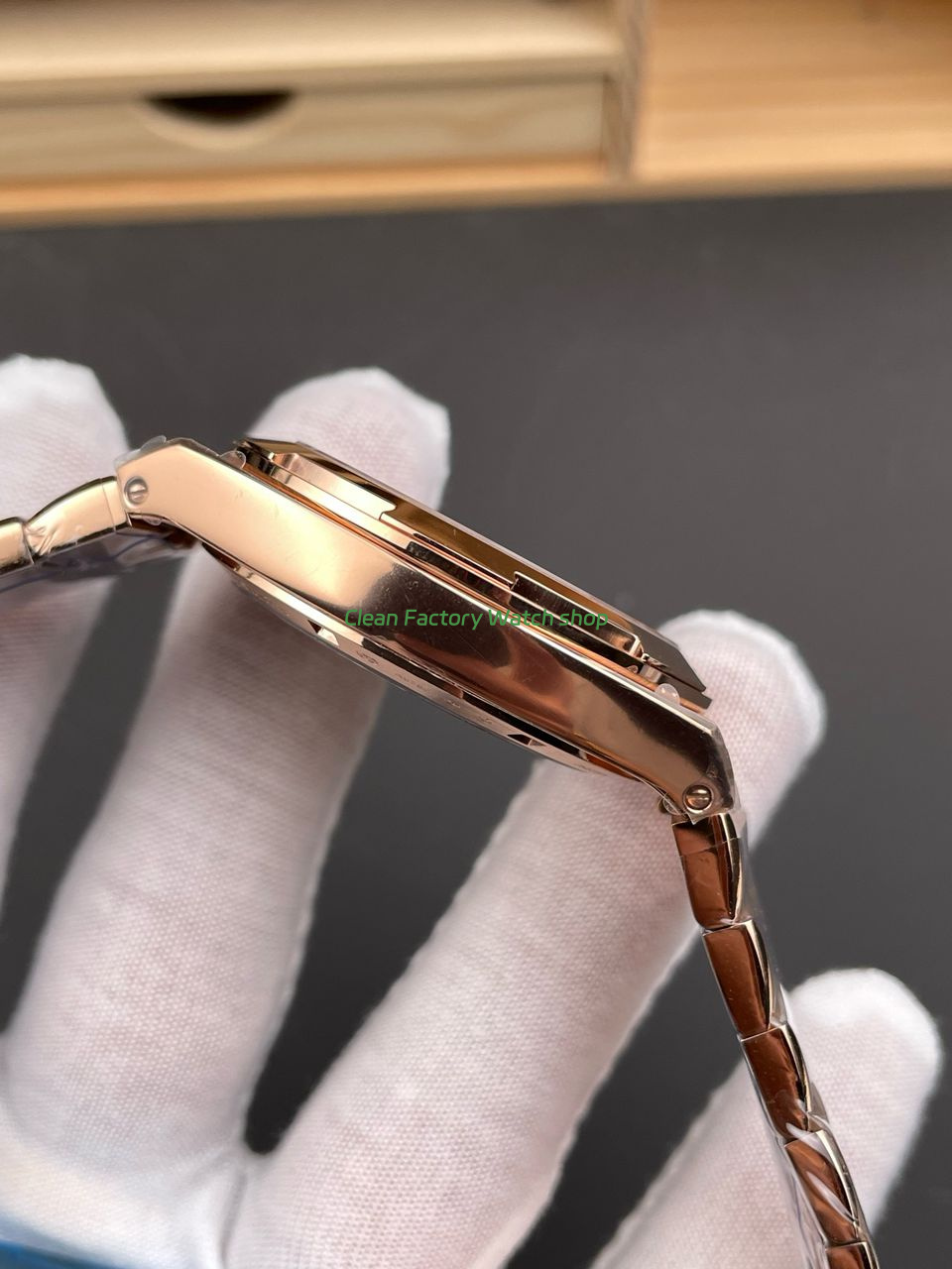 8F Factory Vacheron Constantin Overseas 4520V210R-B967 41mm Full Rose Gold Green Dial (3) 8F Factory Vacheron Constantin Overseas 4520V210R-B967 41mm Full Rose Gold Green Dial (3)