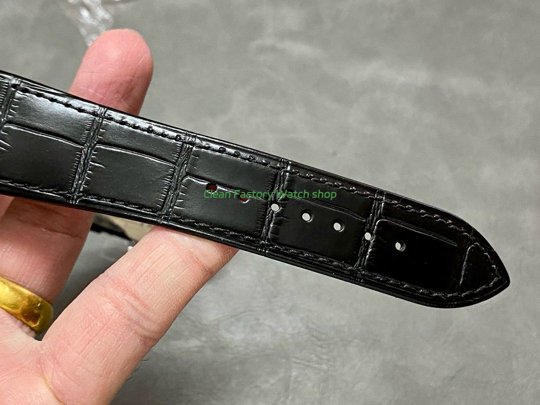 8F Factory Vacheron Constantin Overseas 47040B01A-9094 42mm Leather Strap Arabic numerals Black Dial (2) 8F Factory Vacheron Constantin Overseas 47040B01A-9094 42mm Leather Strap Arabic numerals Black Dial (2)