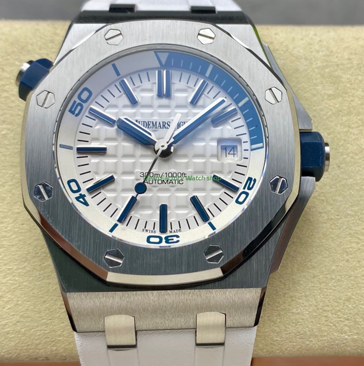 IPF Factory Audemars Piguet Royal Oak Offshore Diver 15710ST.OO .A002CA.02 42mm White Rubber Strap White Dial 5 Clean Factory Watch