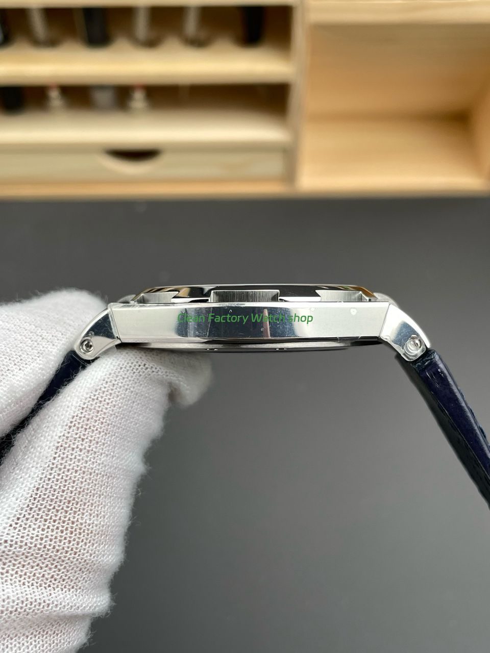 MKS Factory Vacheron Constantin Overseas 47040000A-9008 Leather Strap Arabic Numerals Blue Dial (1) MKS Factory Vacheron Constantin Overseas 47040000A-9008 Leather Strap Arabic Numerals Blue Dial (1)