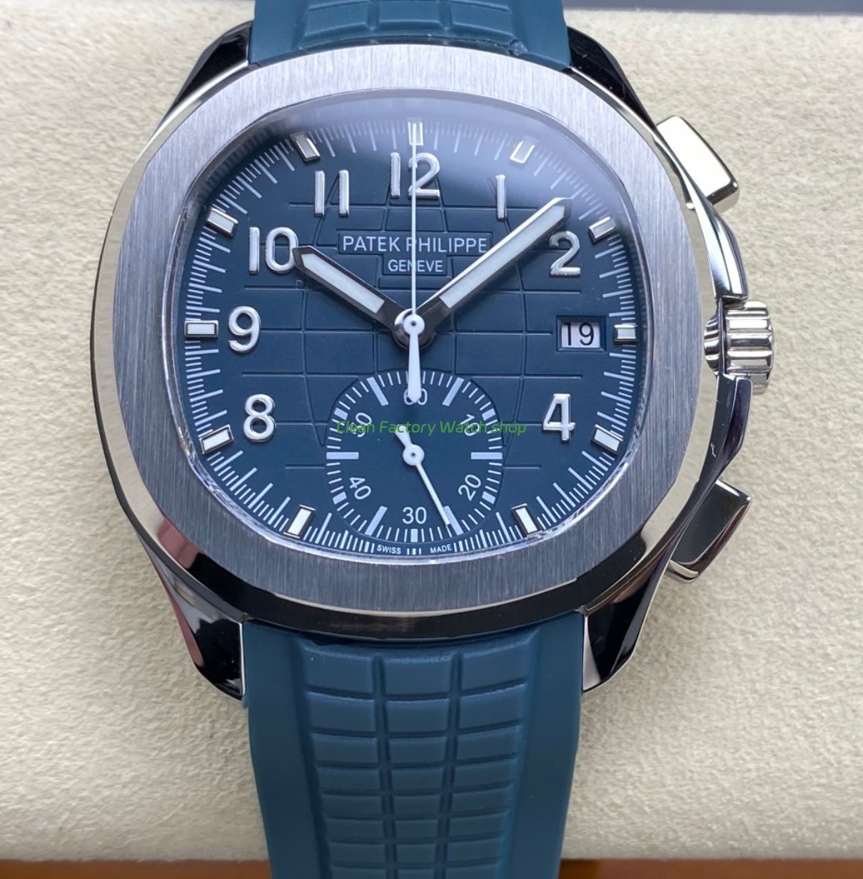 MMA Factory Patek Philippe Aquanaut 5968G 001 42.2mm White Gold Blue Rubber Strap Blue Dial 8 Clean Factory Watch