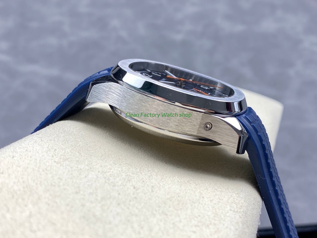 MMA Factory Patek Philippe Aquanaut 5968G 42.2mm White Gold Blue Rubber Strap Arabic Numerals Blue Dial (12) MMA Factory Patek Philippe Aquanaut 5968G 42.2mm White Gold Blue Rubber Strap Arabic Numerals Blue Dial (12)