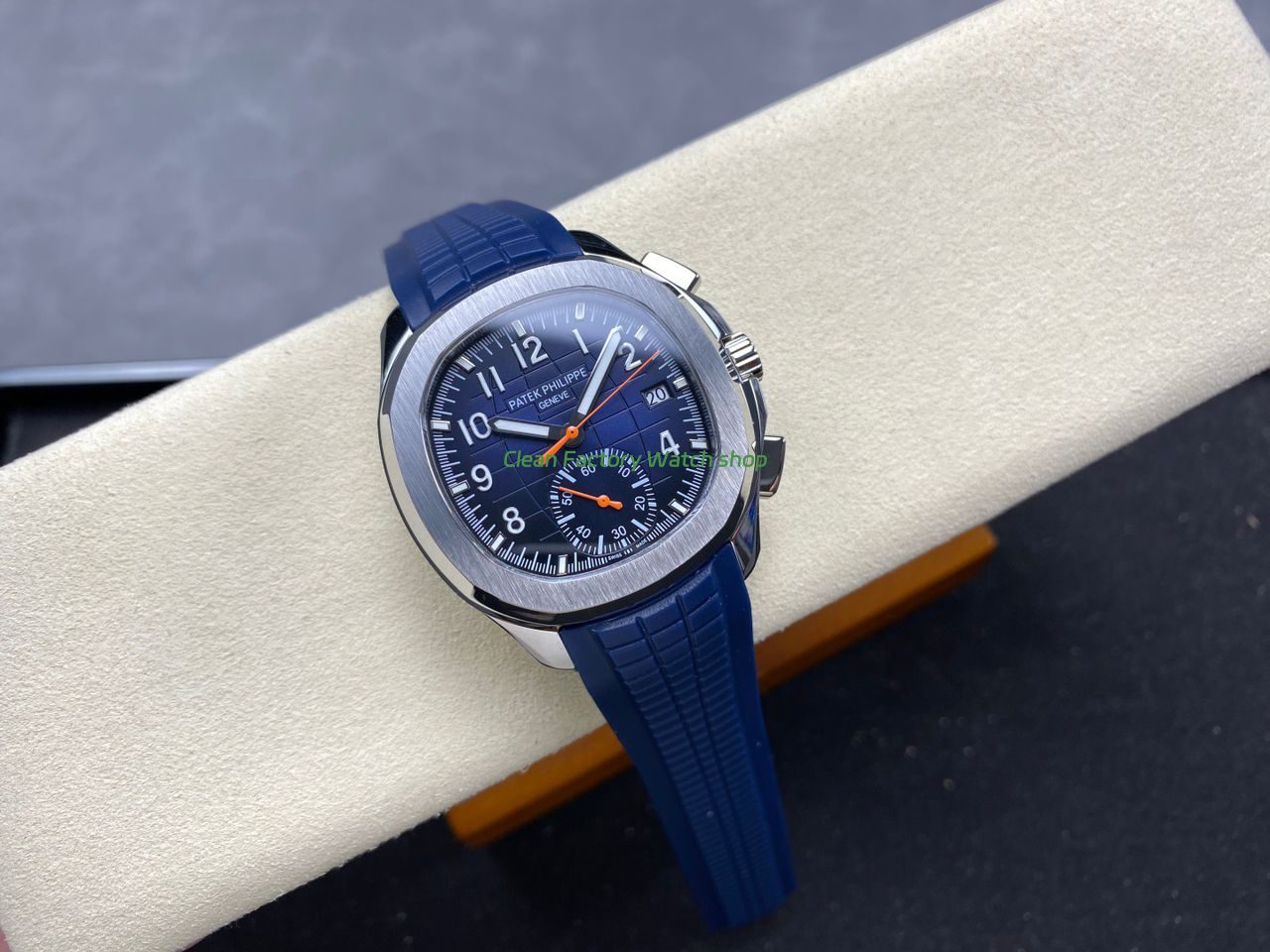 MMA Factory Patek Philippe Aquanaut 5968G 42.2mm White Gold Blue Rubber Strap Arabic Numerals Blue Dial (2) MMA Factory Patek Philippe Aquanaut 5968G 42.2mm White Gold Blue Rubber Strap Arabic Numerals Blue Dial (2)