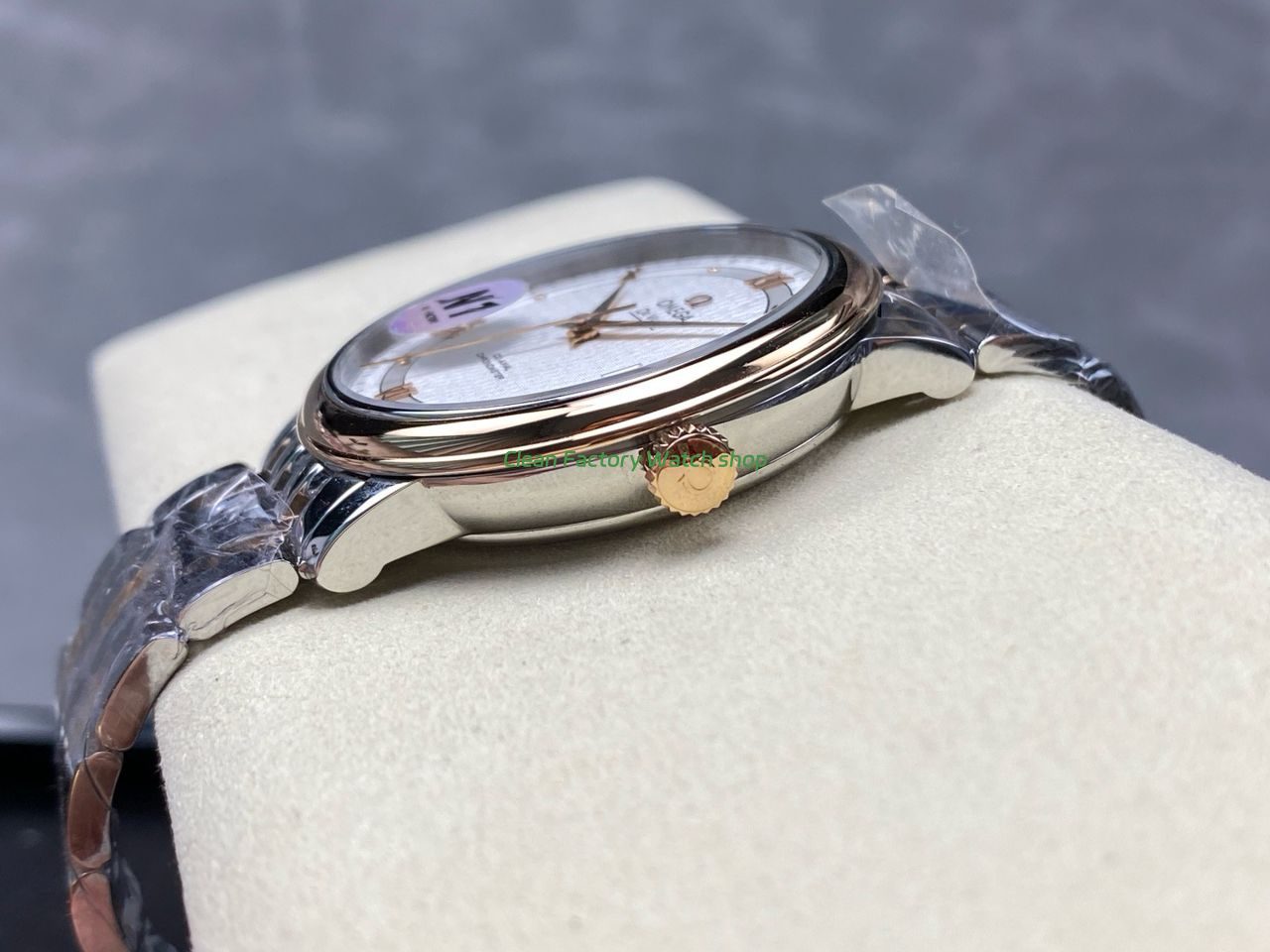 N1 Factory Omega De Ville Co-Axial 424.20.40.20.02.002 39.5mm Half Rose Gold Roman Number Silver Dial (3) N1 Factory Omega De Ville Co-Axial 424.20.40.20.02.002 39.5mm Half Rose Gold Roman Number Silver Dial (3)
