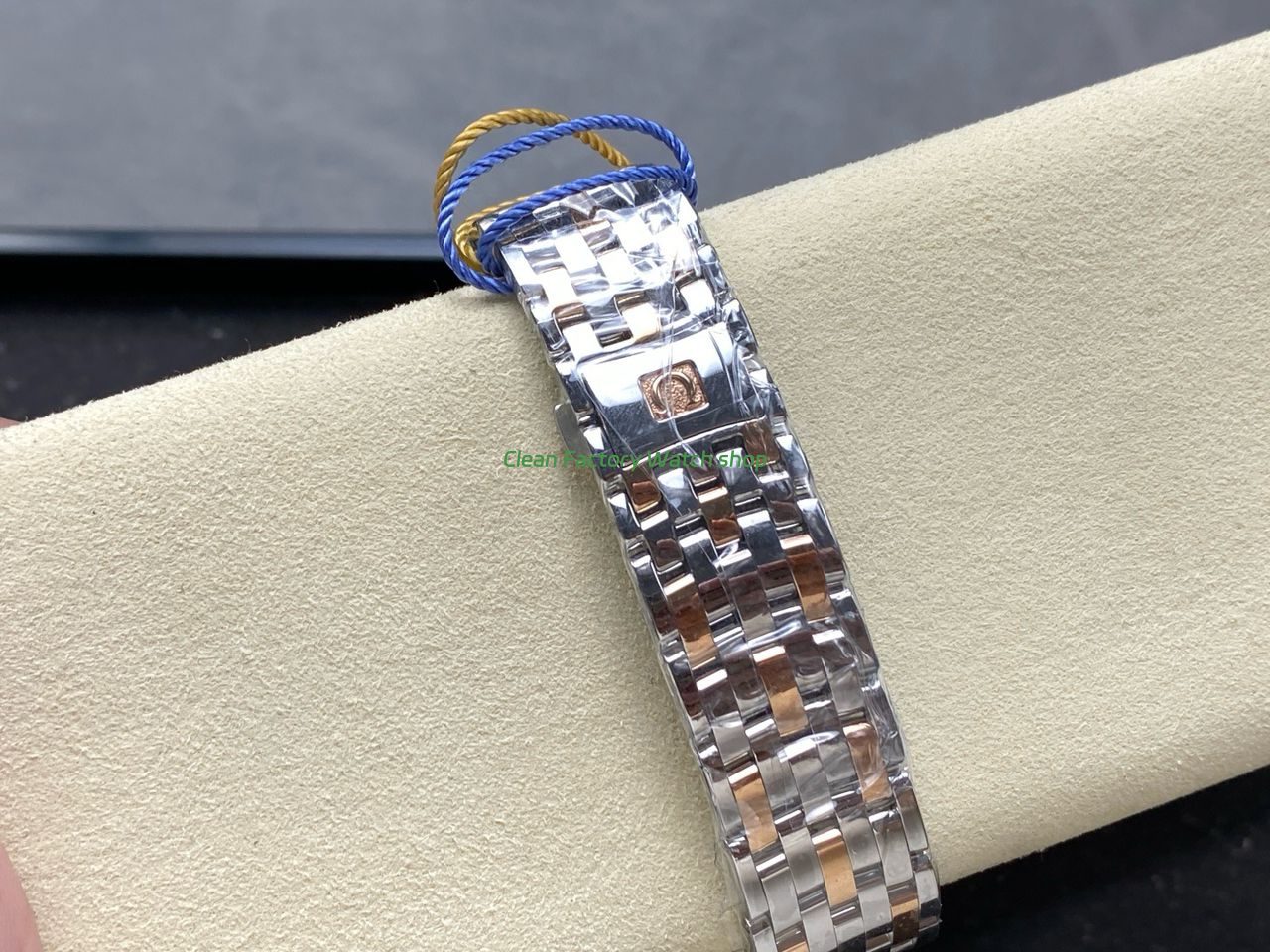 N1 Factory Omega De Ville Co-Axial 424.20.40.20.02.005 39.5mm Half Yellow Gold Roman Number Silver Dial (2) N1 Factory Omega De Ville Co-Axial 424.20.40.20.02.005 39.5mm Half Yellow Gold Roman Number Silver Dial (2)