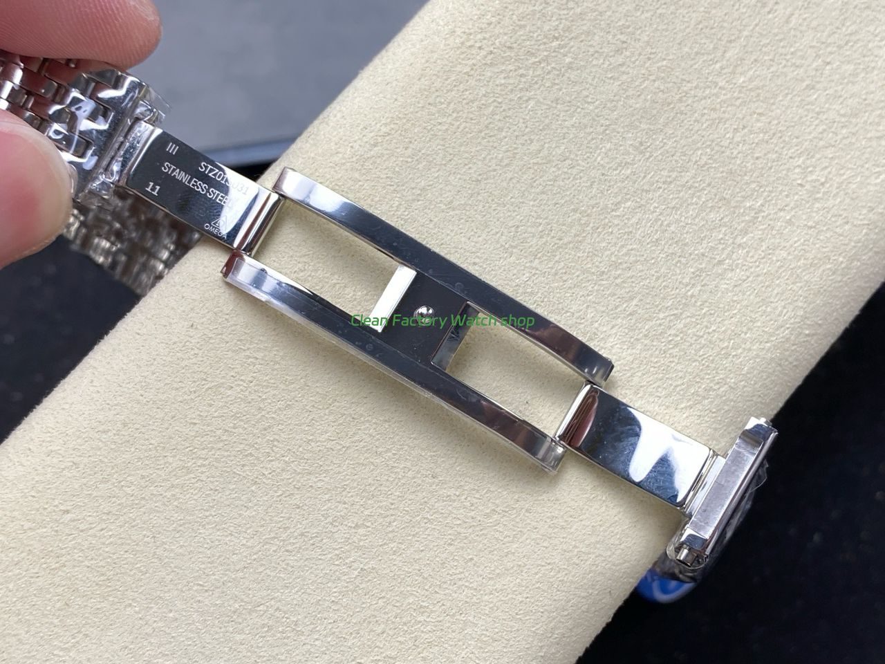 N1 Factory Omega De Ville Prestige 434.10.41.20.11.001 41mm Full Steel Roman Numerals Red Dial (9) N1 Factory Omega De Ville Prestige 434.10.41.20.11.001 41mm Full Steel Roman Numerals Red Dial (9)