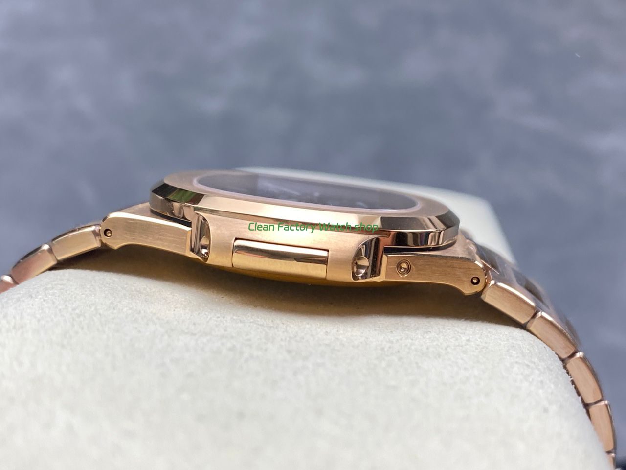 OME Factory Patek Philippe Nautilus 57121R Full Rose Gold Brown Dial (2) OME Factory Patek Philippe Nautilus 57121R Full Rose Gold Brown Dial (2)