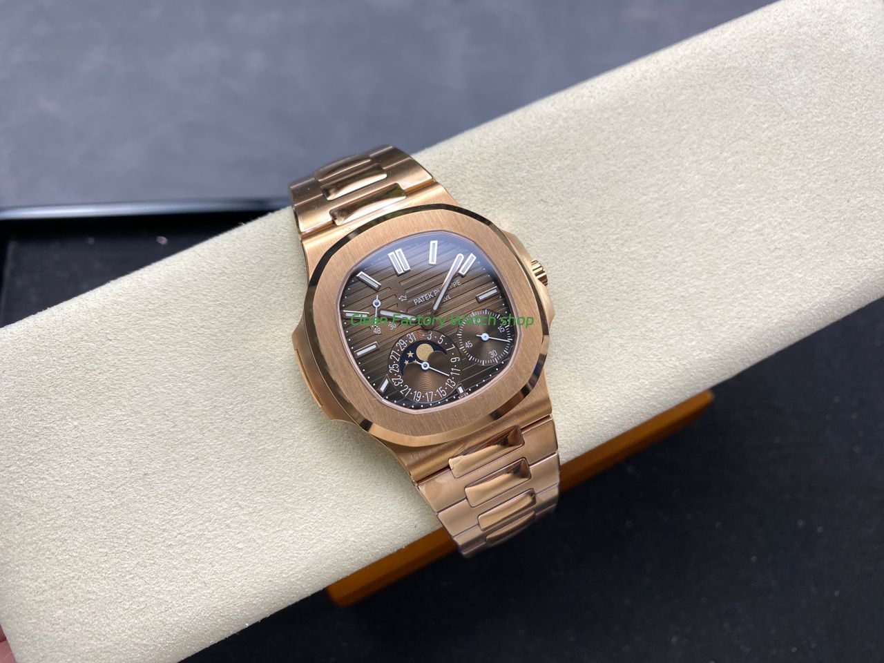OME Factory Patek Philippe Nautilus 57121R Full Rose Gold Brown Dial (5) OME Factory Patek Philippe Nautilus 57121R Full Rose Gold Brown Dial (5)